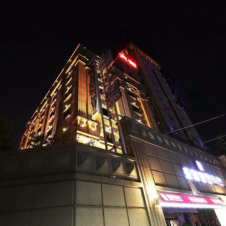 Hotel Valentine Gwangmyeong Екстериор снимка