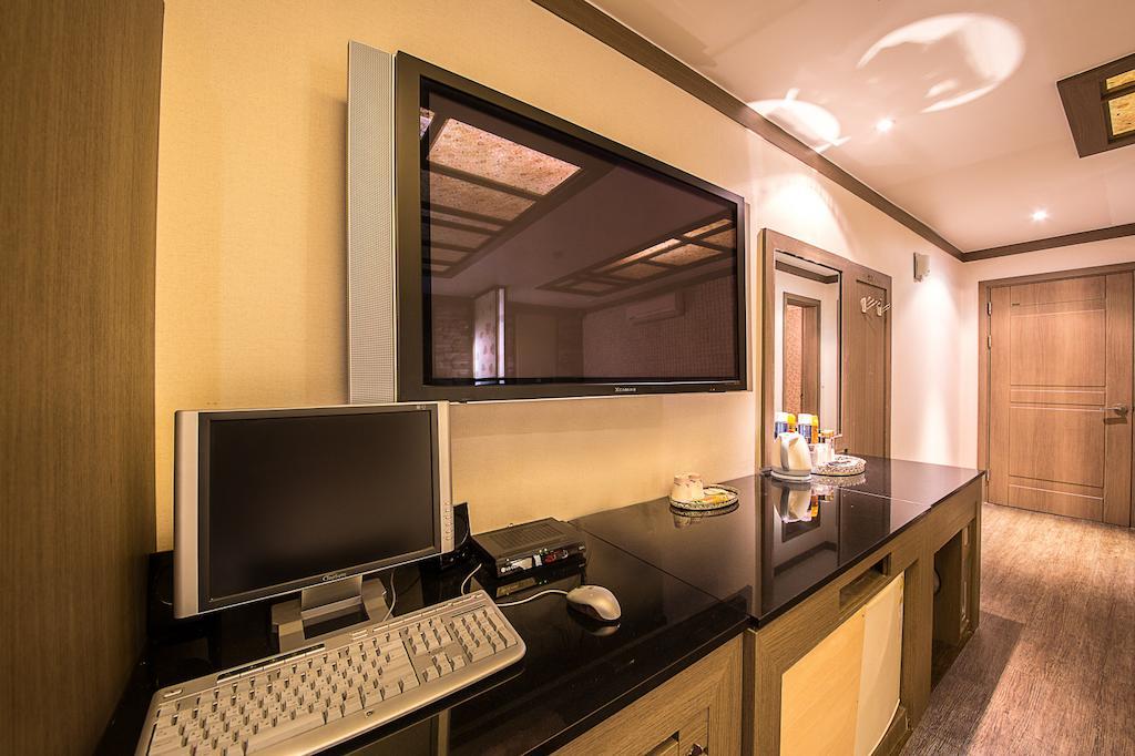 Hotel Valentine Gwangmyeong Екстериор снимка