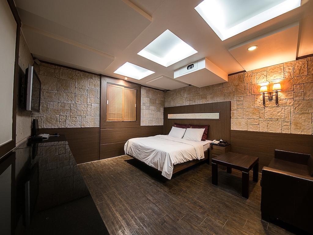 Hotel Valentine Gwangmyeong Стая снимка