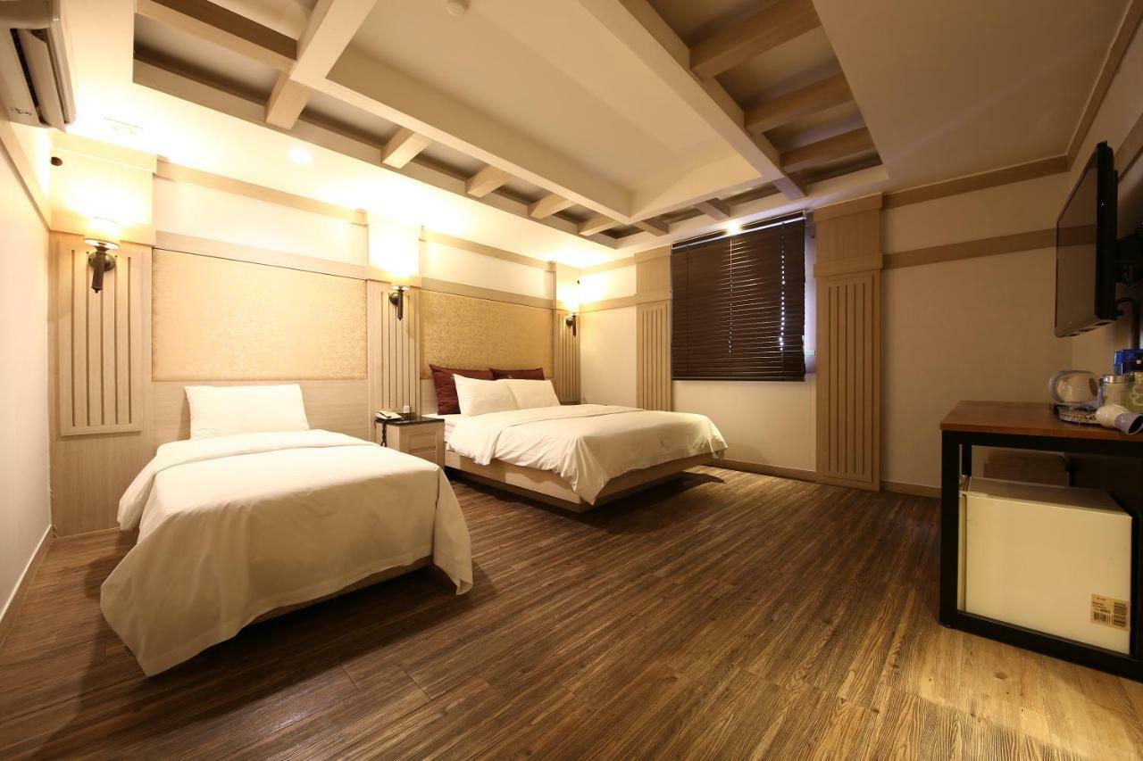 Hotel Valentine Gwangmyeong Екстериор снимка