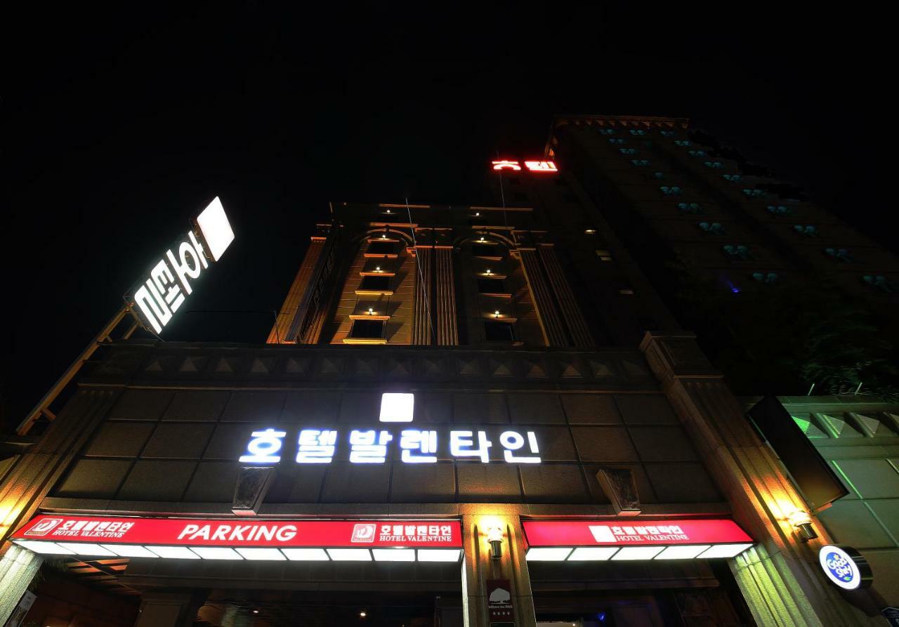 Hotel Valentine Gwangmyeong Екстериор снимка