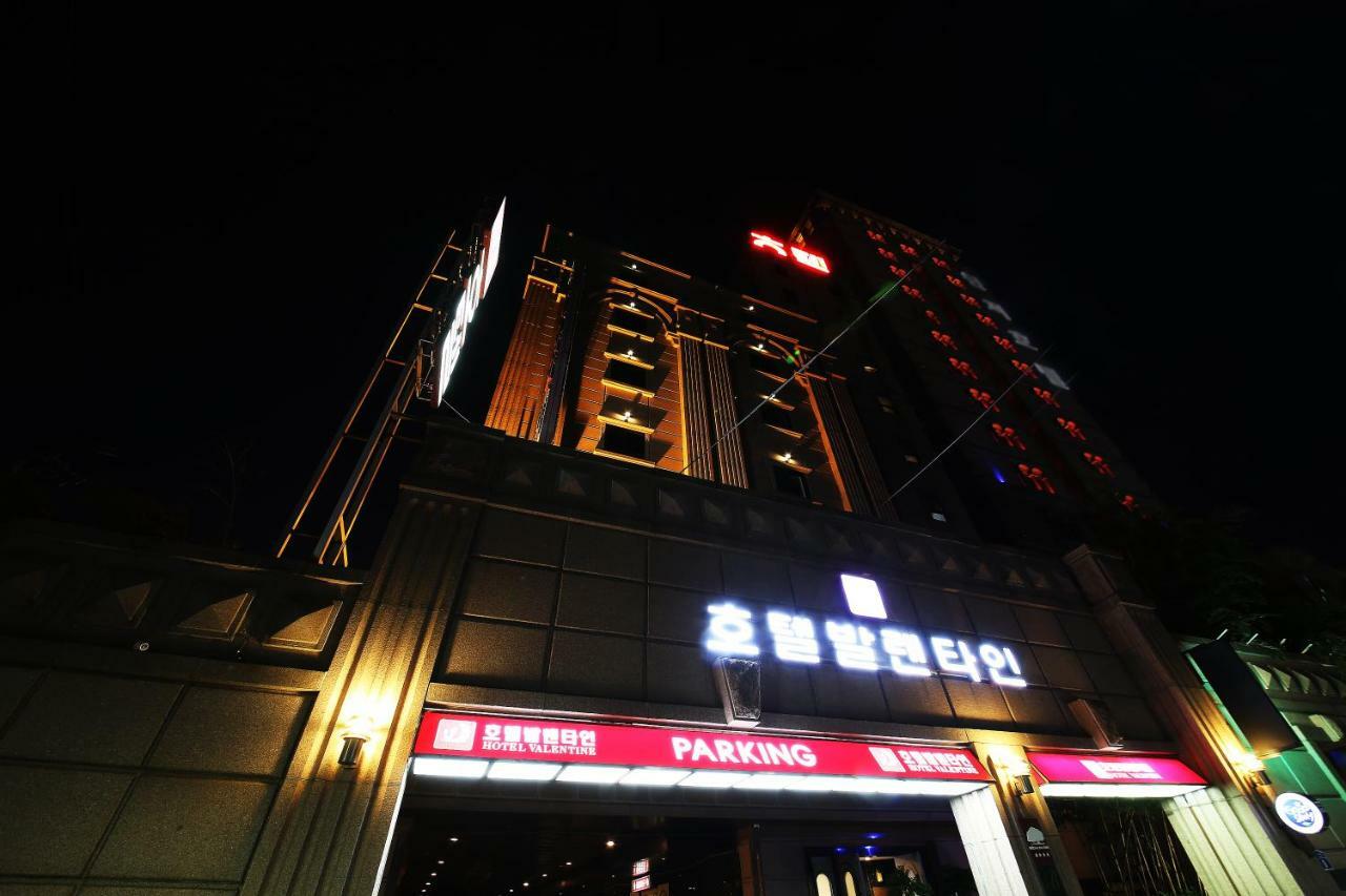 Hotel Valentine Gwangmyeong Екстериор снимка