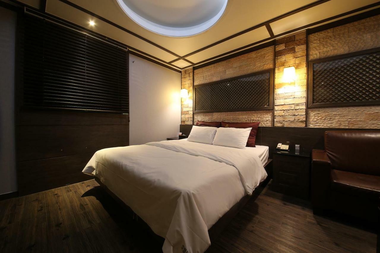 Hotel Valentine Gwangmyeong Екстериор снимка