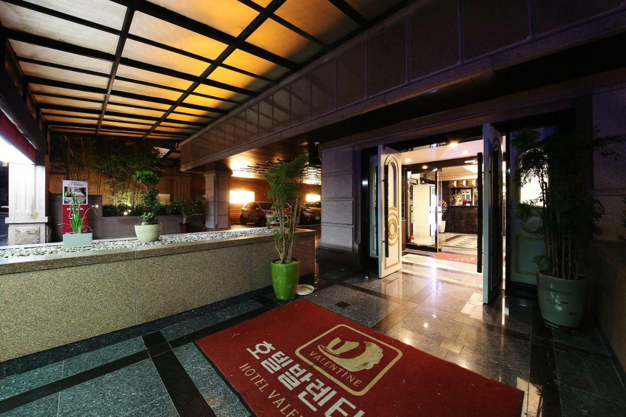 Hotel Valentine Gwangmyeong Екстериор снимка